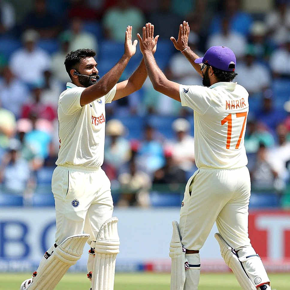 ৫৩ রান, ৯০ বল, স্ট্রাইক রেট ৫৮.৯ — 'দুর্দান্ত' তকমাটা কোথা থেকে এলো?
