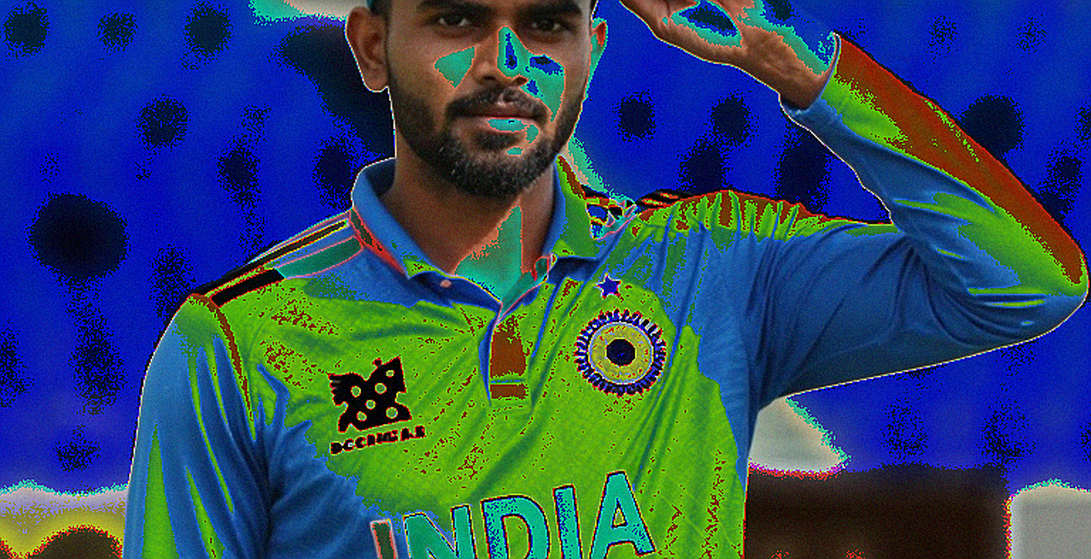 সাত লাখ টাকার নীরবতা: ক্রিকেটের বদলি বাজারে যে খেলোয়াড়দের কথা কেউ শোনে না সাত লাখ টাকার নীরবতা: ক্রিকেটের বদলি বাজারে যে খেলোয়াড়দের কথা কেউ শোনে না
