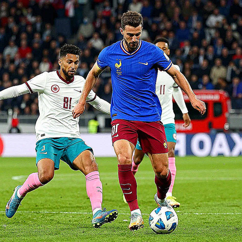 The No.7 Succession: Ronaldo's Bench, Leão's Shirt, and a Story Without Paperwork The No.7 Succession: Ronaldo's Bench, Leão's Shirt, and a Story Without Paperwork