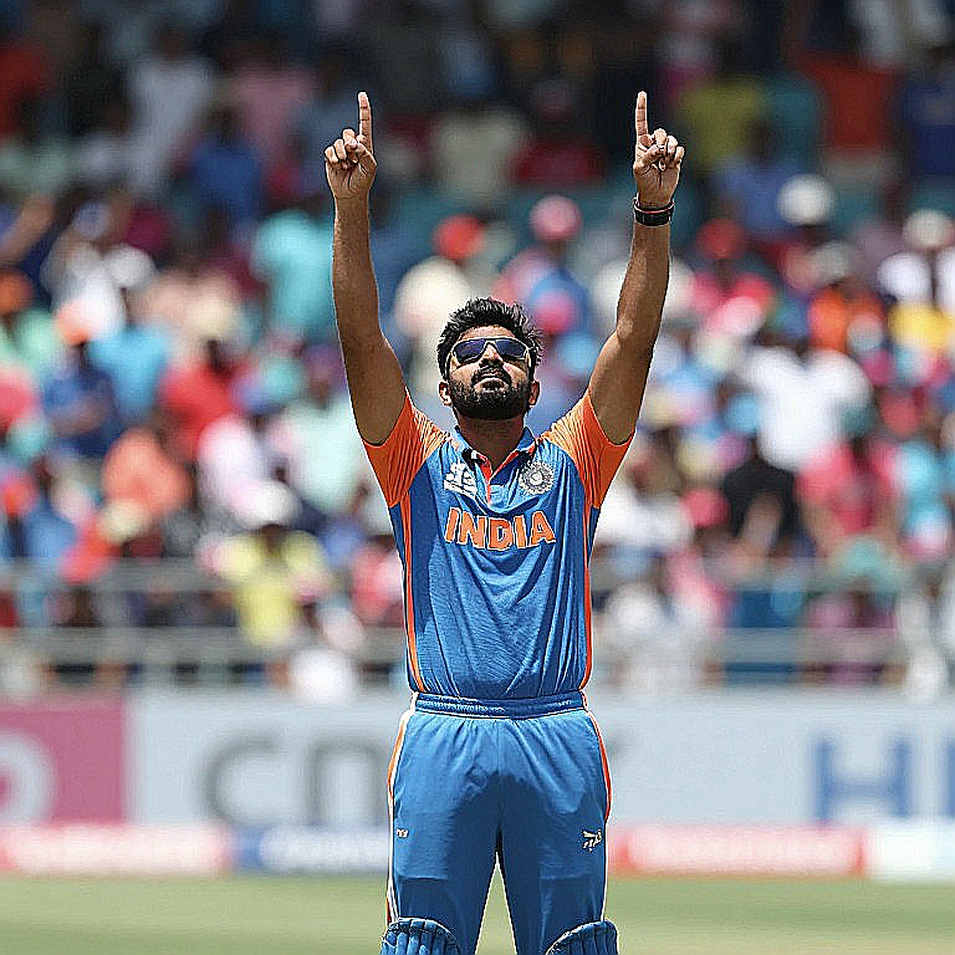খালি ডেটার পাঠ: ক্রিকেটের ব্লকচেইন লেজার, ভাঙা পাইপলাইন আর ঢাকার নীরব প্রতিরোধ খালি ডেটার পাঠ: ক্রিকেটের ব্লকচেইন লেজার, ভাঙা পাইপলাইন আর ঢাকার নীরব প্রতিরোধ