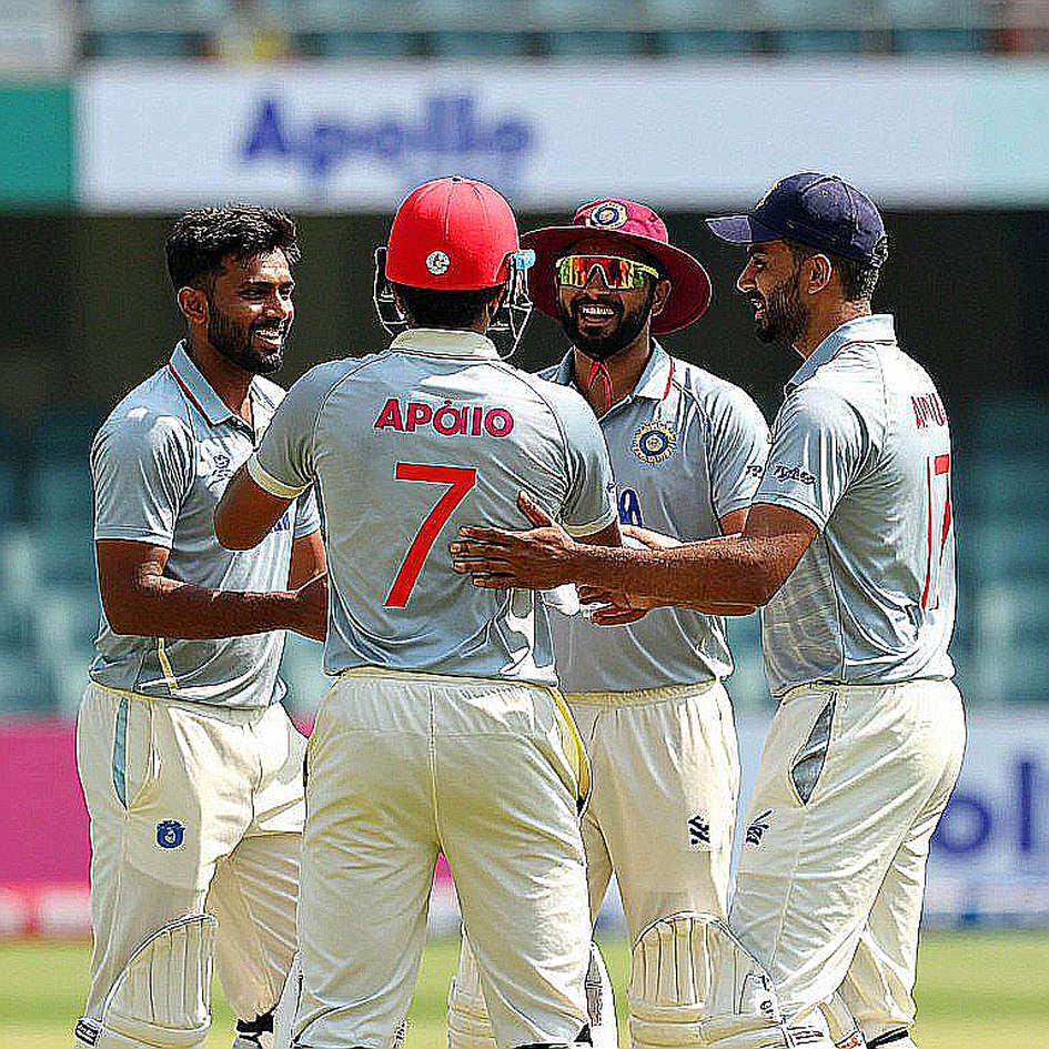 আইপিএলের ১৬,৩৪৭.৫ কোটি টাকার নিলাম: যে পৃষ্ঠায় অঙ্কগুলো মিথ্যা বলে আইপিএলের ১৬,৩৪৭.৫ কোটি টাকার নিলাম: যে পৃষ্ঠায় অঙ্কগুলো মিথ্যা বলে