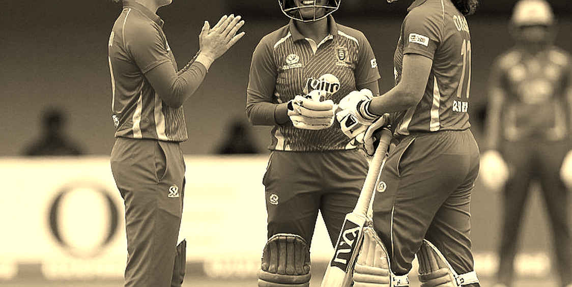 কাপের চাপ কোথায় ভাঙে: প্রশিক্ষণ মাঠের নোটবুক থেকে দল-নির্মাণের হিসাব